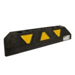 Tope de estacionamiento con triángulos reflejantes de 54 x 16 x 11 cm Surtek 137459