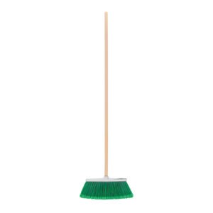 Escoba grande tipo cepillo, cerdas de PVC, bastón de madera