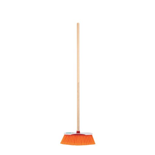 Escoba estándar cerdas de PET extra suaves, bastón de madera, diseñada para una limpieza profunda, KLINTEK, clave 57030.