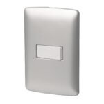 Placa Armada Volteck Italiana 1 Sencillo Plata - Elegancia Metálica para Interruptores que Destacan en la Decoración (Clave 46477)