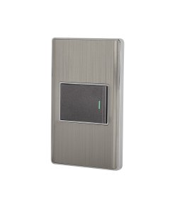 Placa armada Volteck acero 1 interruptor de 3 vías 1.5 mód Lisboa - Tecnología de conmutación múltiple para espacios transitables que permite control desde diferentes posiciones con acabado metálico premium (Clave 47839)