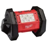 LAMPARA M18 LUZ MED FLOOD, USO RUDO MILWAUKEE